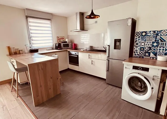 Cocon Urbain - Avec Parking Prive Gratuit Apartman *